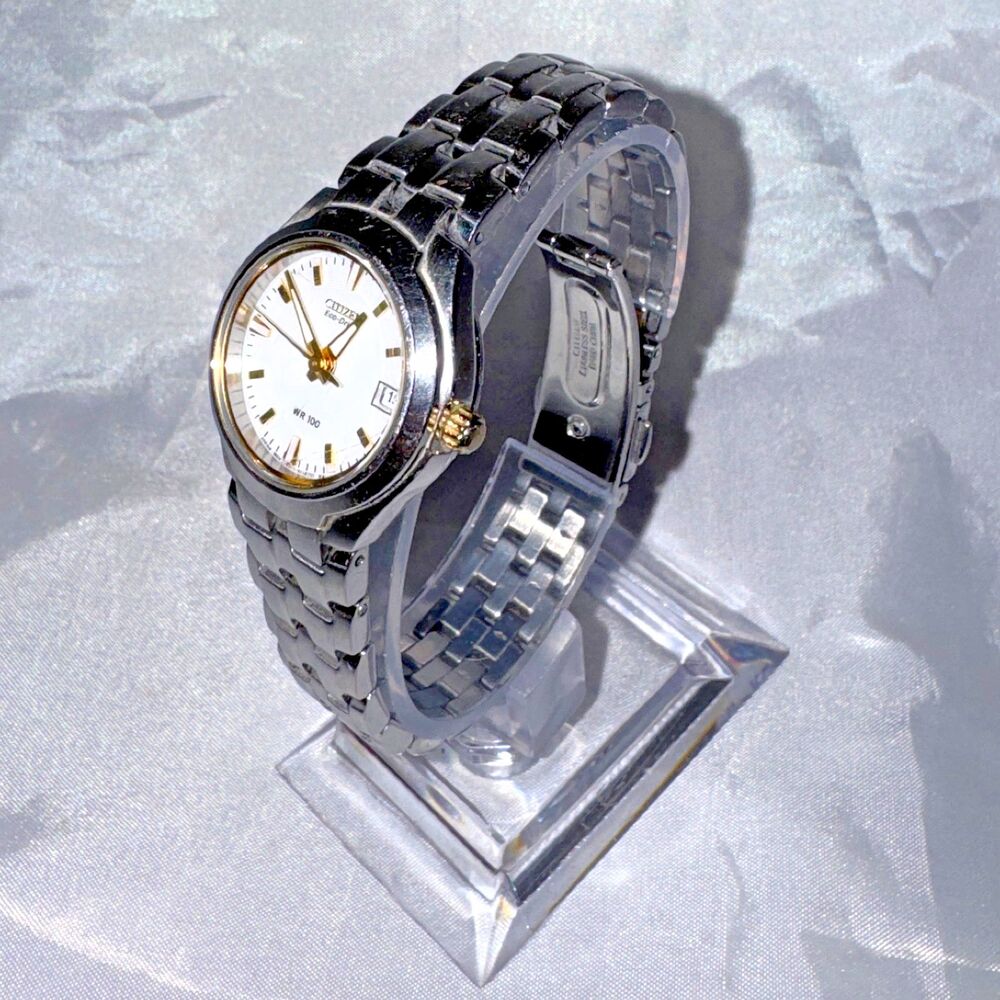 Running Citizen Solar Eco-drive WR 100 Steel/Silver Ladies' Date Watch